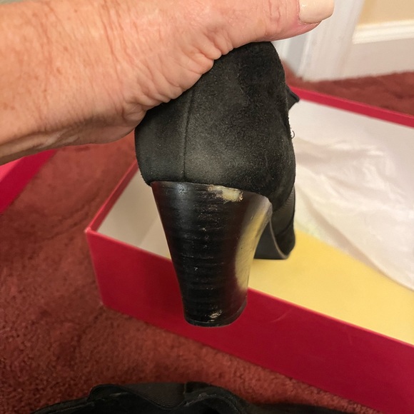 Black suade low boots, worn, very comfy, Vaneli, side 10M - Picture 7 of 7